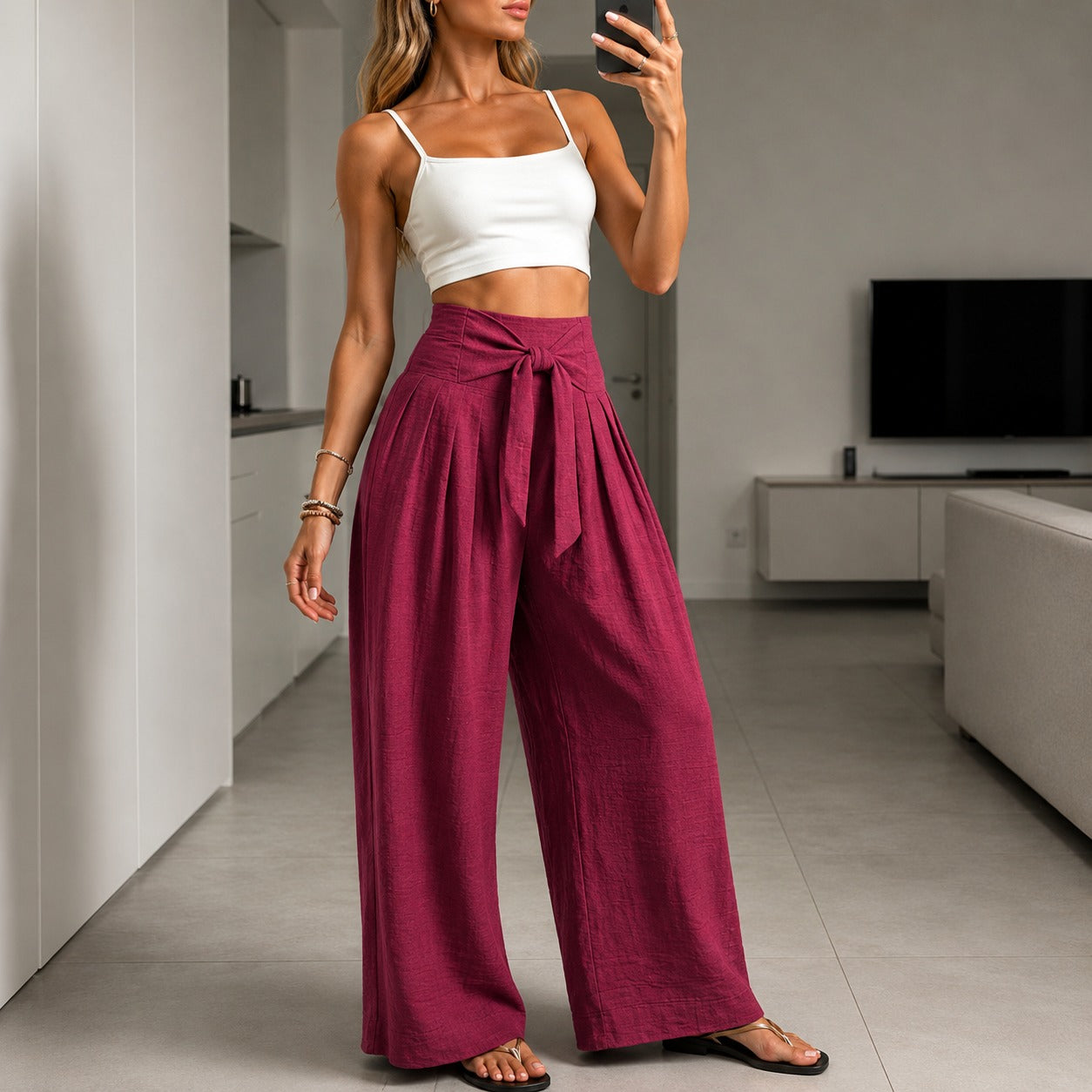 Pantalones Arielle™ con un elegante cinturón ajustable y una cintura con relieve