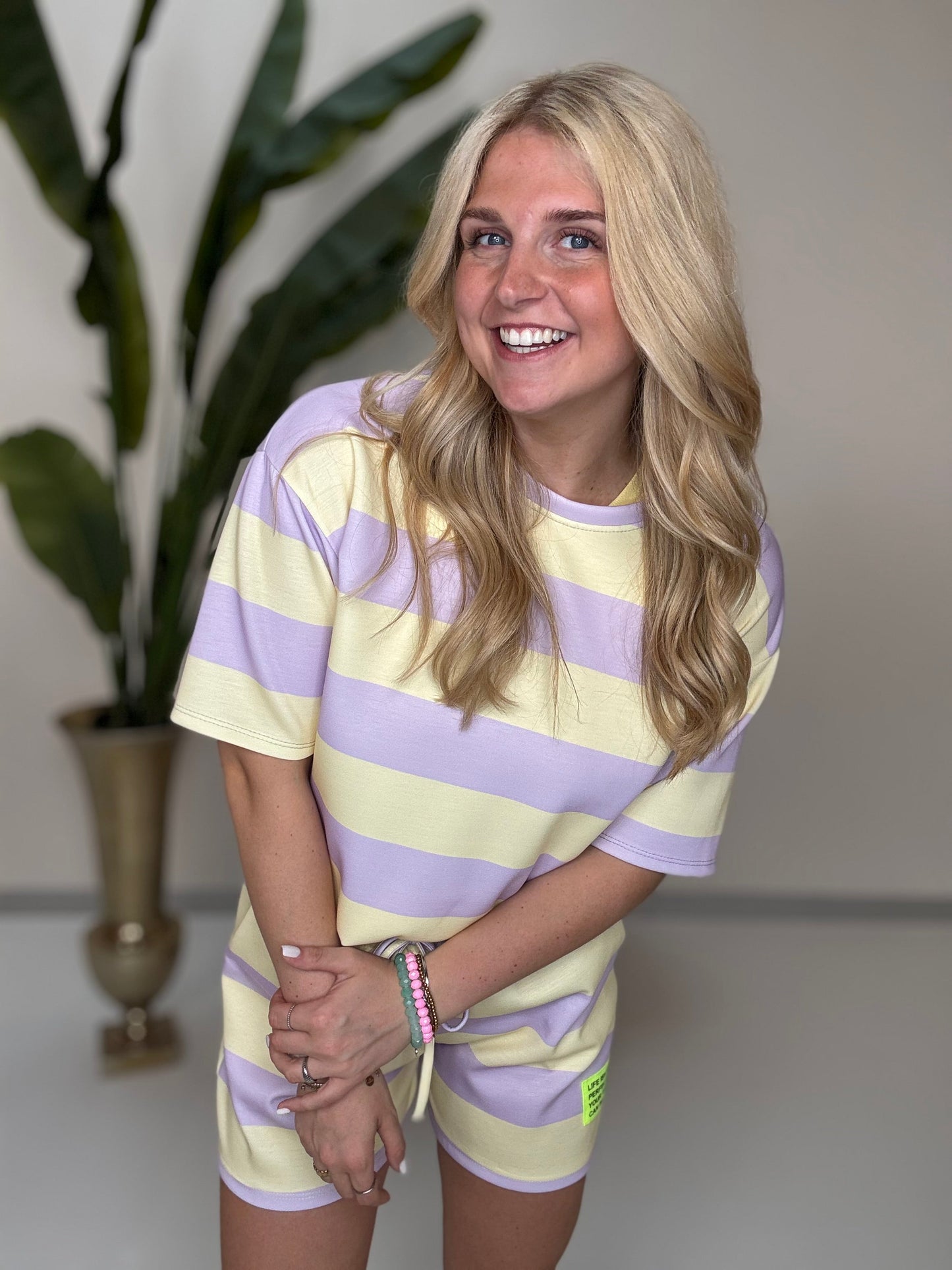 Conjunto de verano de Butterstoff «PERFECT OUTFIT», lila/amarillo