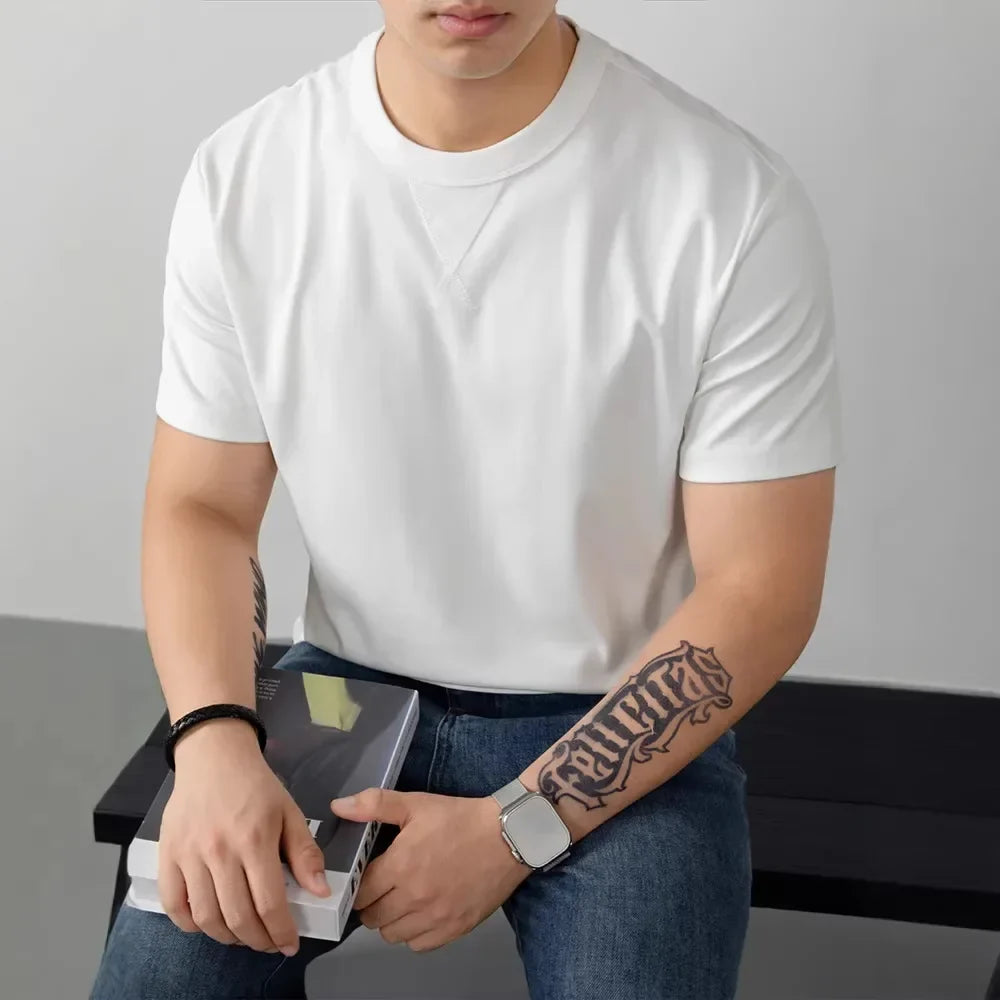 Camiseta Louis™ de algodón de primera calidad con elastano y cuello redondo acanalado