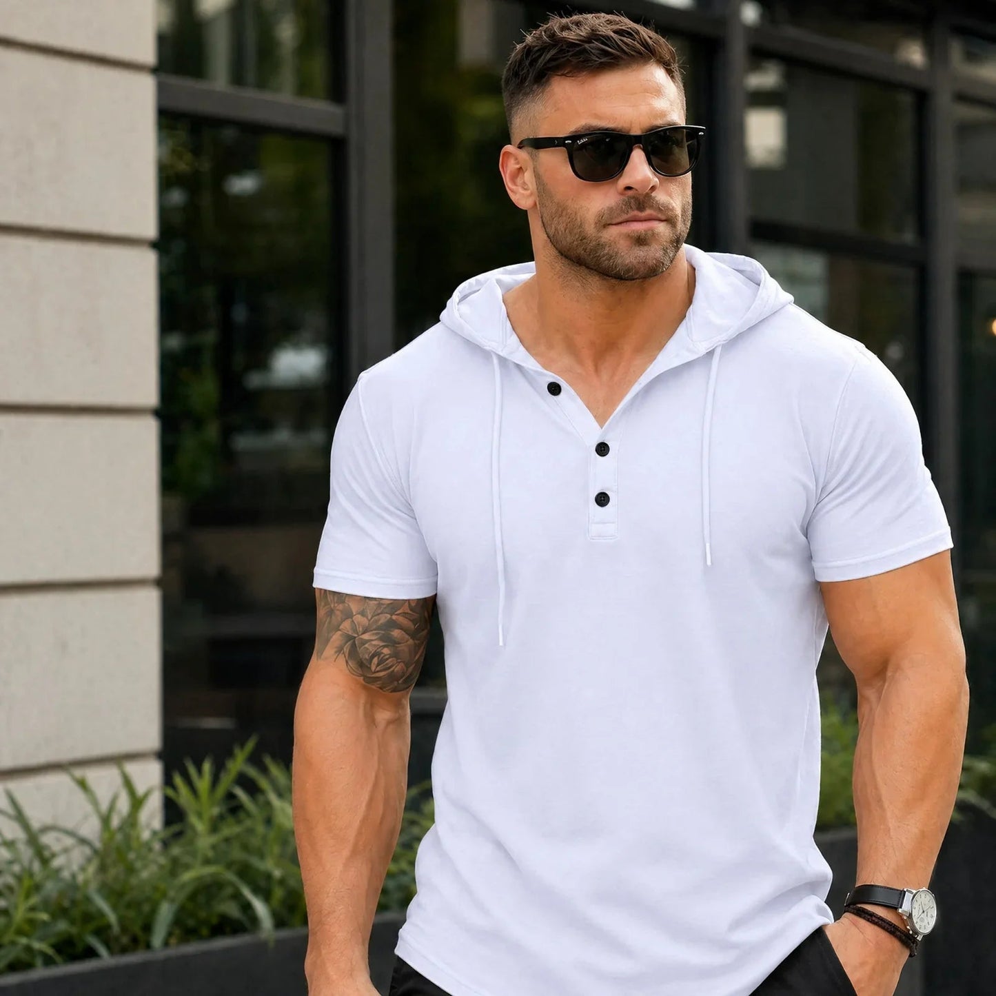 Camiseta con capucha y botonadura Austin™