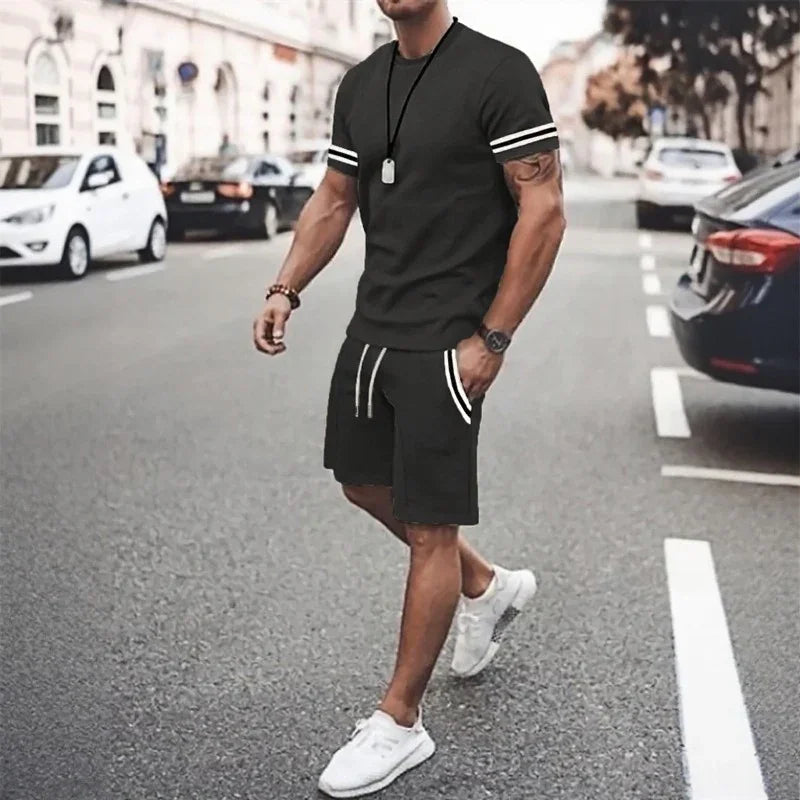 Conjunto Nexor™ con detalles en contraste y un estilo deportivo e informal