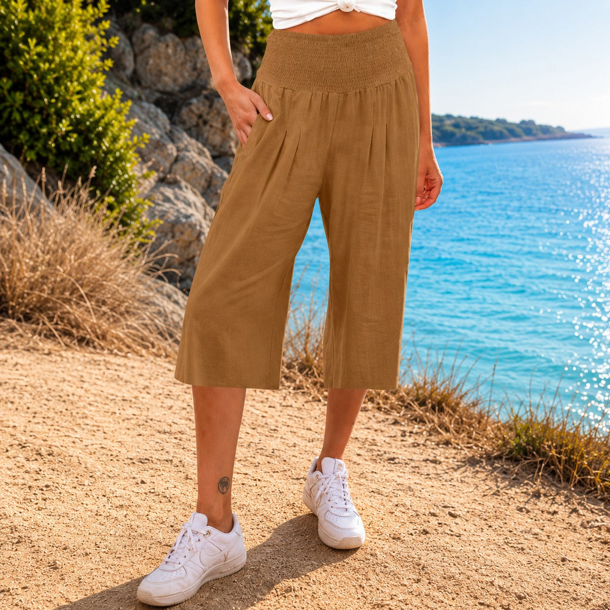 Pantalones capri Rosetta™ de algodón y lino con una elegante cintura fruncida